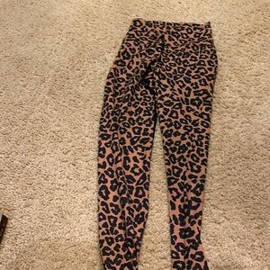 Cheetah print beach riot leggings size small